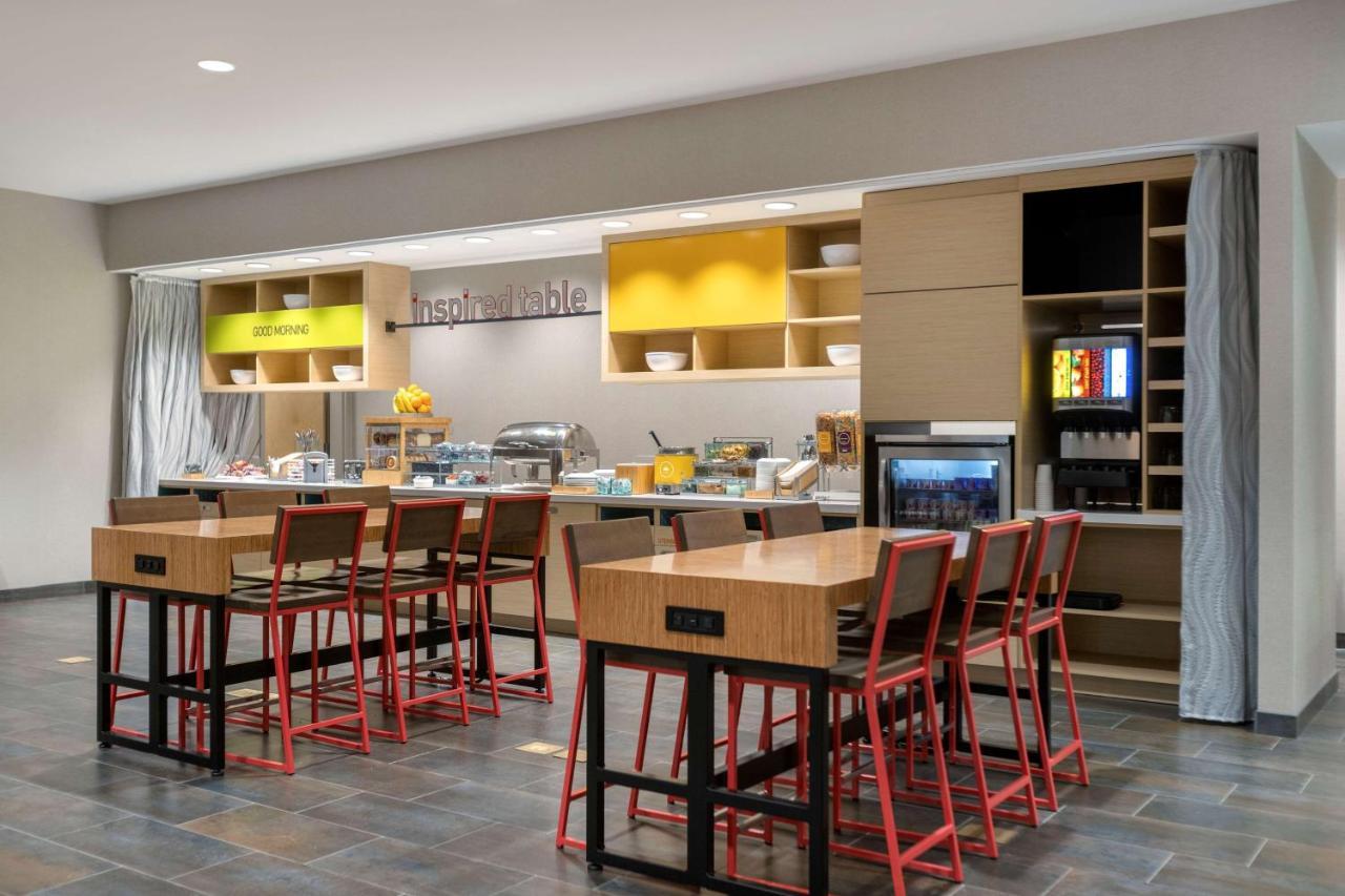 Home2 By Hilton Richmond 3*